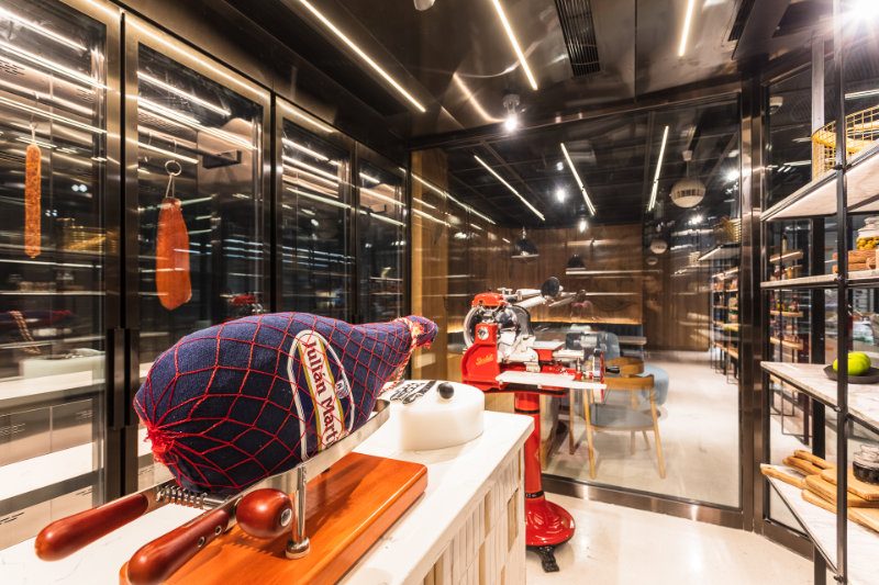 Sailing_Club_Signature_E5_The_Market_1 (1)